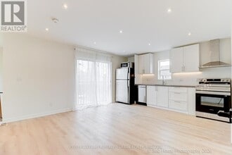 84 Foch Ave in Toronto, ON - Building Photo - Building Photo