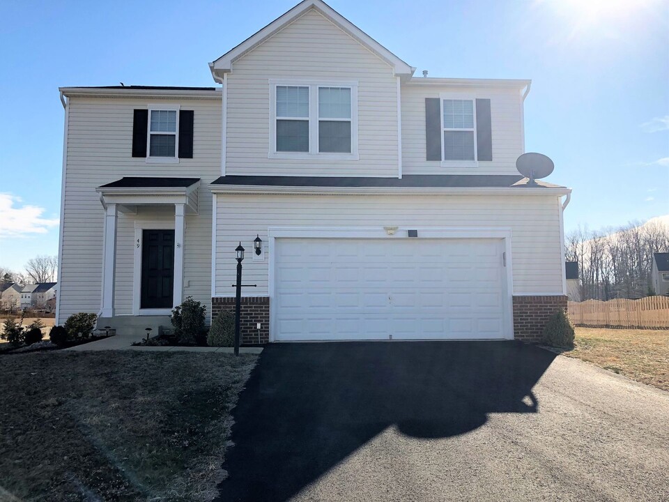 49 Ivy Spring Ln in Fredericksburg, VA - Building Photo