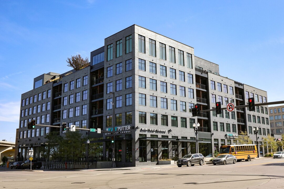 Capitol Place Apartments in Omaha, NE - Building Photo