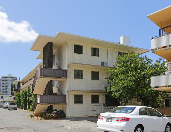 747 University Ave in Honolulu, HI - Building Photo - Building Photo