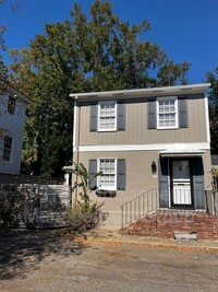 22 Poulnot Ln in Charleston, SC - Foto de edificio - Building Photo