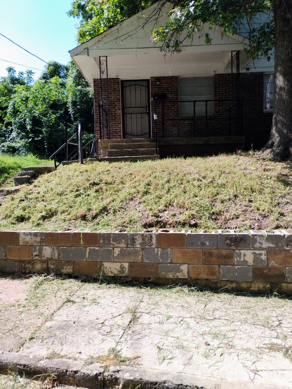 property at 509 E Alston Ave