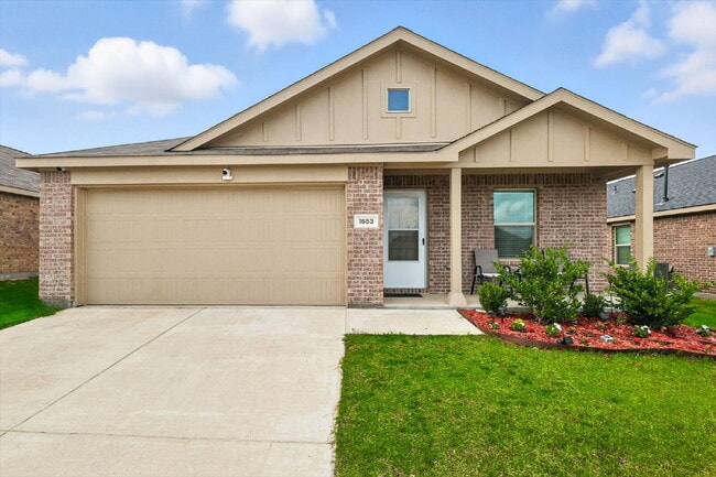1653 Bluffview Dr in Hutchins, TX - Building Photo - Building Photo