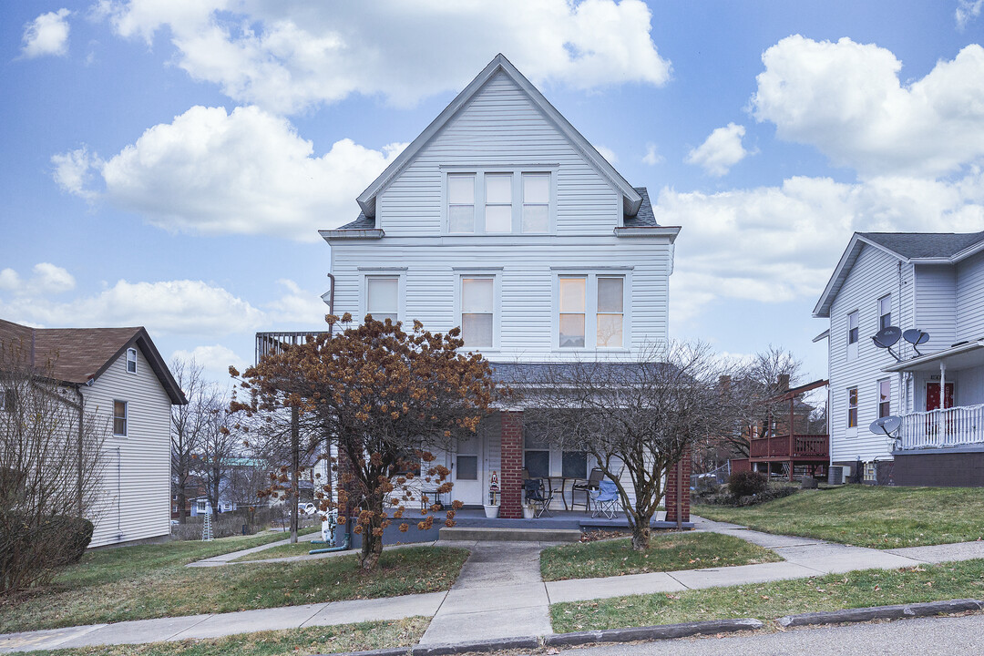 41 Maplewood Ave, Unit 3 in Pittsburgh, PA - Foto de edificio