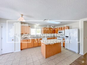 7509 Hunters Greene Cir in Lakeland, FL - Building Photo - Building Photo