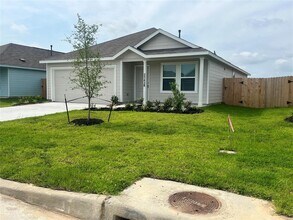 25428 Birch St in Cleveland, TX - Building Photo - Building Photo