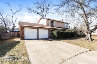 6828 Franwood Terrace in Fort Worth, TX - Building Photo