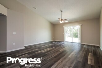 3180 Thoroughbred Loop N in Lakeland, FL - Building Photo - Building Photo