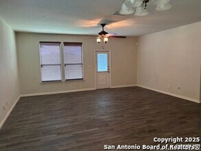 3711 Lazy Diamond in Selma, TX - Building Photo - Building Photo