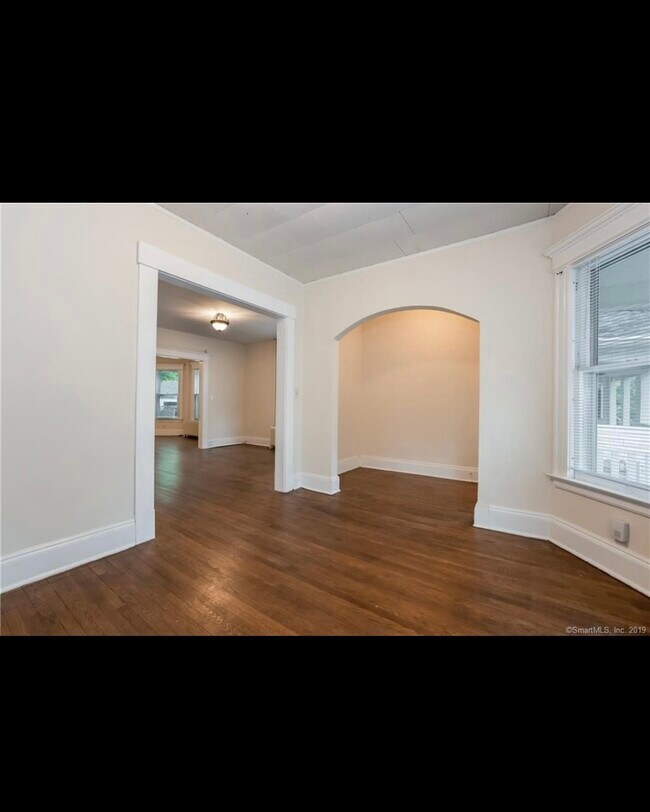 180 Whitney St, Unit Whitney1 in Hartford, CT - Building Photo - Building Photo
