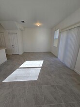 120 SE 10th St in Florida City, FL - Building Photo - Building Photo