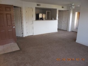 5055 W Hacienda Ave, Unit 1136 in Las Vegas, NV - Building Photo - Building Photo