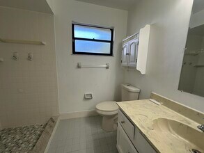 1686 SE Trumpet Ln in Port St. Lucie, FL - Building Photo - Building Photo