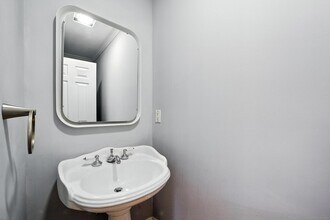55 Rodwell Ave in Greenwich, CT - Building Photo - Building Photo
