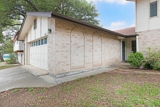 6617 Forest Grove in San Antonio, TX - Building Photo - Building Photo