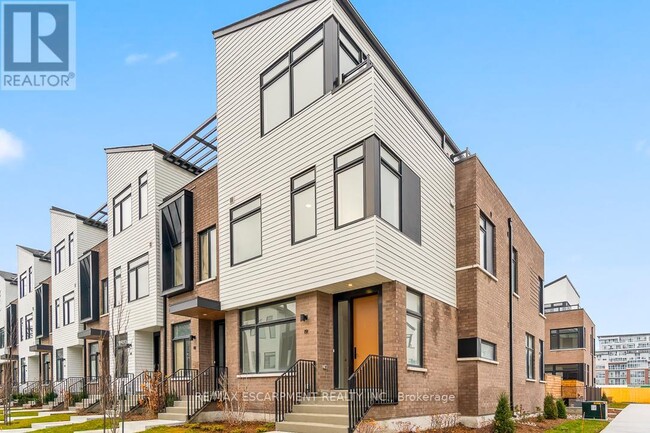 property at 20 Lou Parsons Wy