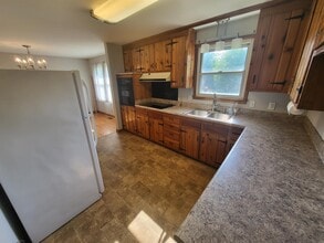 1868 Lake Rd in Greenbrier, TN - Building Photo - Building Photo