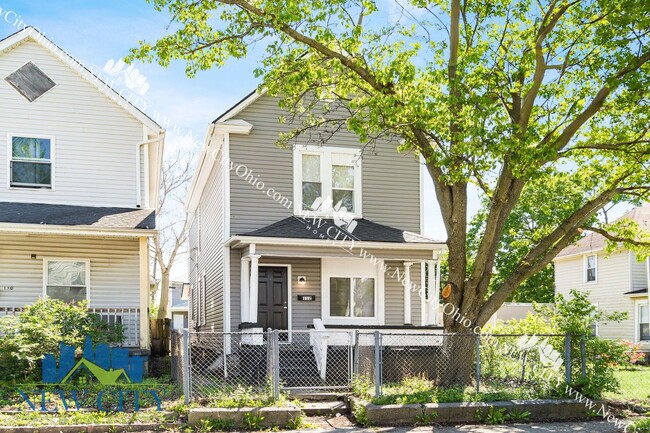 property at 112 S Cypress Ave