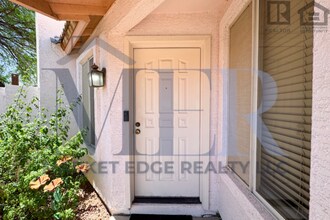 5251 W Pontiac Dr in Glendale, AZ - Building Photo - Building Photo
