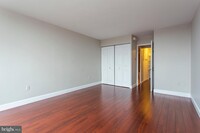 604 S Washington Square photo'