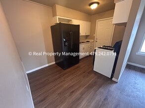 2301 S V St, Unit Apt - 1 in Fort Smith, AR - Foto de edificio - Building Photo