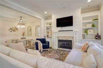 984 Memorial Walk SE in Atlanta, GA - Building Photo - Building Photo