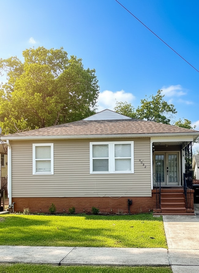 6022 Vermillion Blvd, Unit B, Unit B