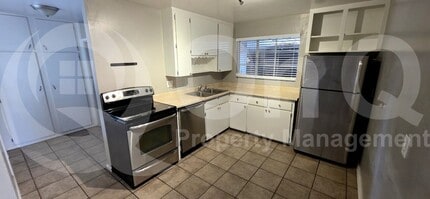 2131 W Luke Ave in Phoenix, AZ - Building Photo - Building Photo