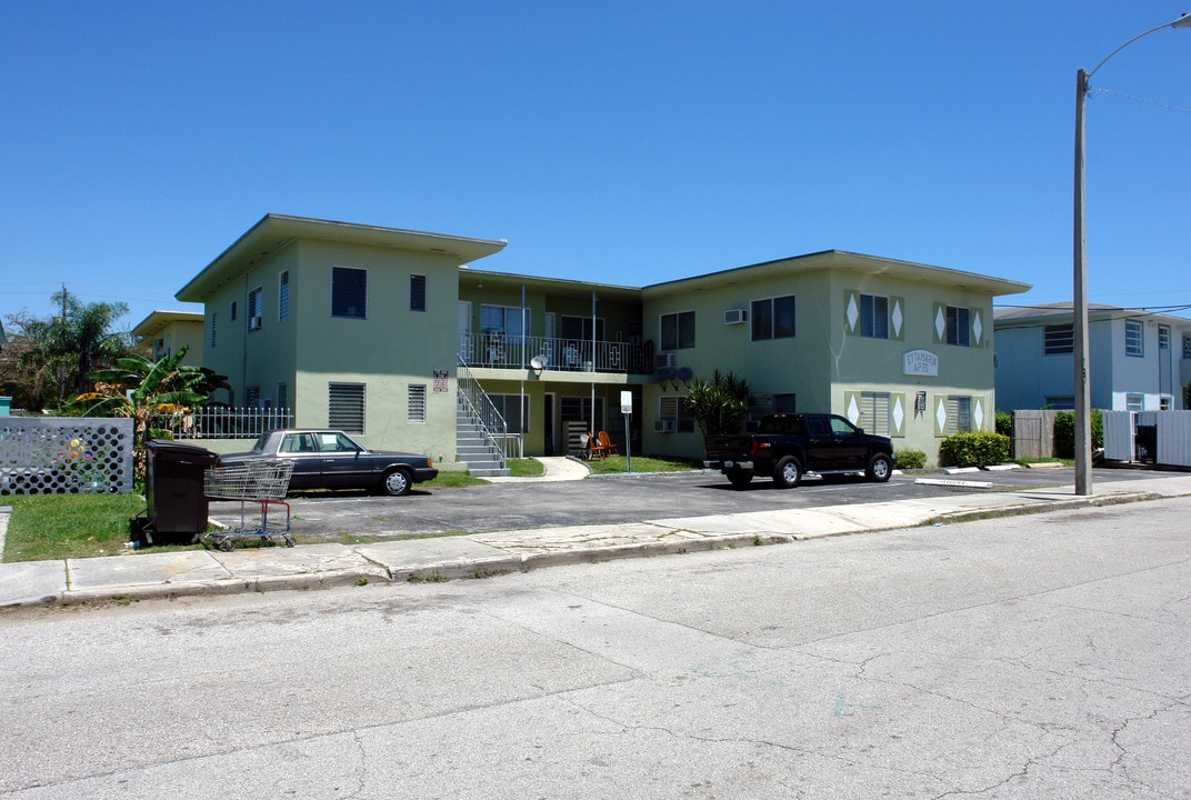 521 NE 82nd Ter in Miami, FL - Building Photo