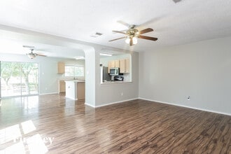 10622 Cavelier Point in San Antonio, TX - Building Photo - Building Photo