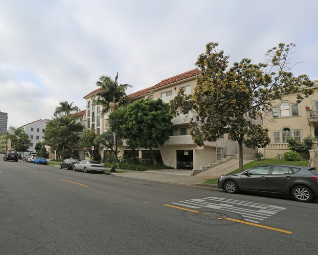 New Hampshire Apartments in Los Angeles, CA - Building Photo - Building Photo