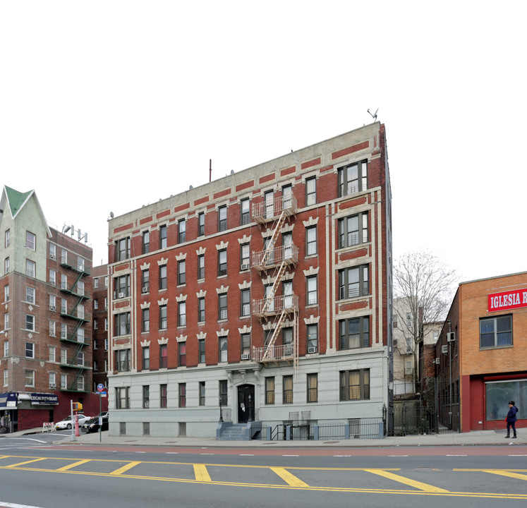 2627 Webster Ave in Bronx, NY - Building Photo