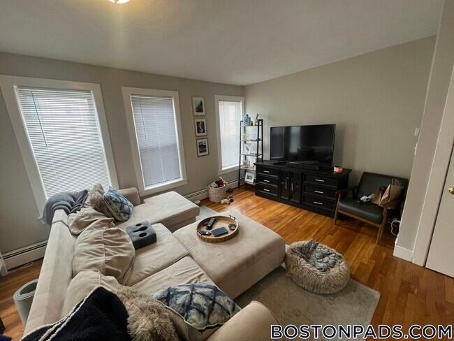 25 Elmer St in Cambridge, MA - Building Photo - Building Photo