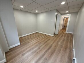 63 Holten St, Unit 2 in Danvers, MA - Building Photo - Building Photo