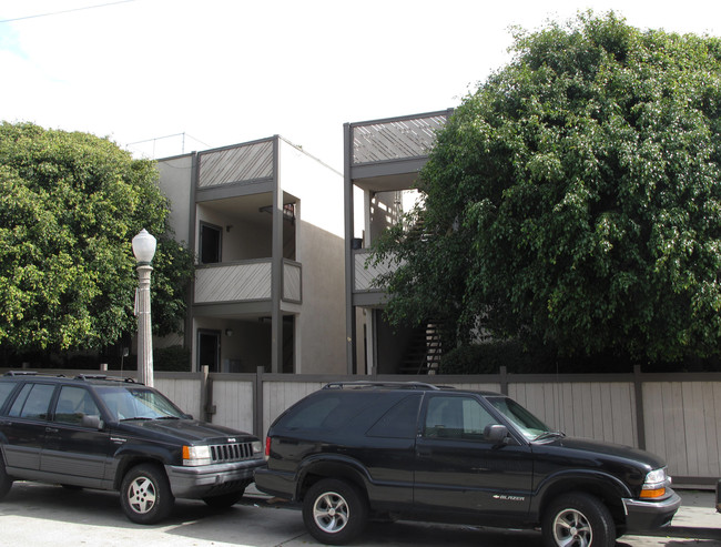 36-38 Horizon Ave in Venice, CA - Building Photo - Building Photo