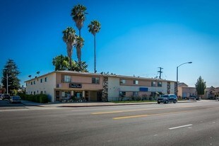 Ramona Apartments in El Monte, CA - Building Photo
