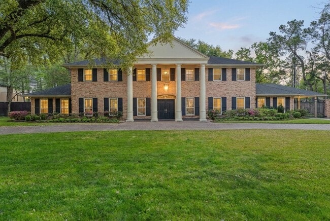 property at 11739 Wood Ln