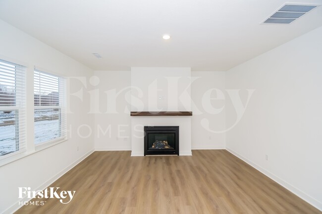 812 Penrose Pl in Danville, IN - Building Photo - Building Photo