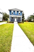 1907 Grayson St in North Charleston, SC - Building Photo