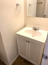 154 Delmar Ln in Newport News, VA - Building Photo - Building Photo