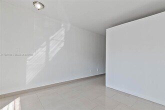 1685 Jefferson Ave, Unit 03 in Miami Beach, FL - Building Photo - Building Photo