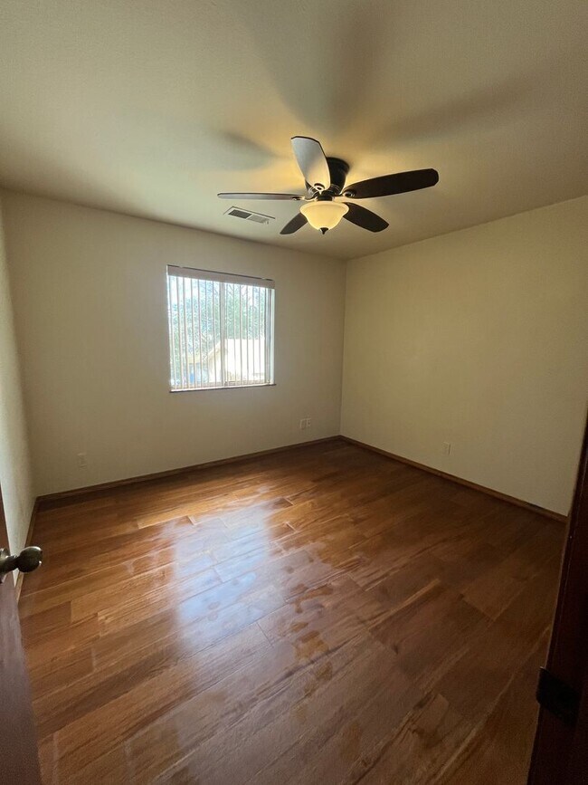 2609-2611 W Mission Ct in Visalia, CA - Building Photo - Building Photo