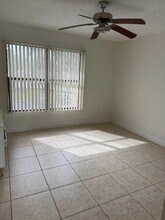 1562 Lake Crystal Dr in West Palm Beach, FL - Building Photo - Building Photo