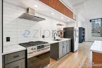 420 San Pedro St in Los Angeles, CA - Foto de edificio - Building Photo