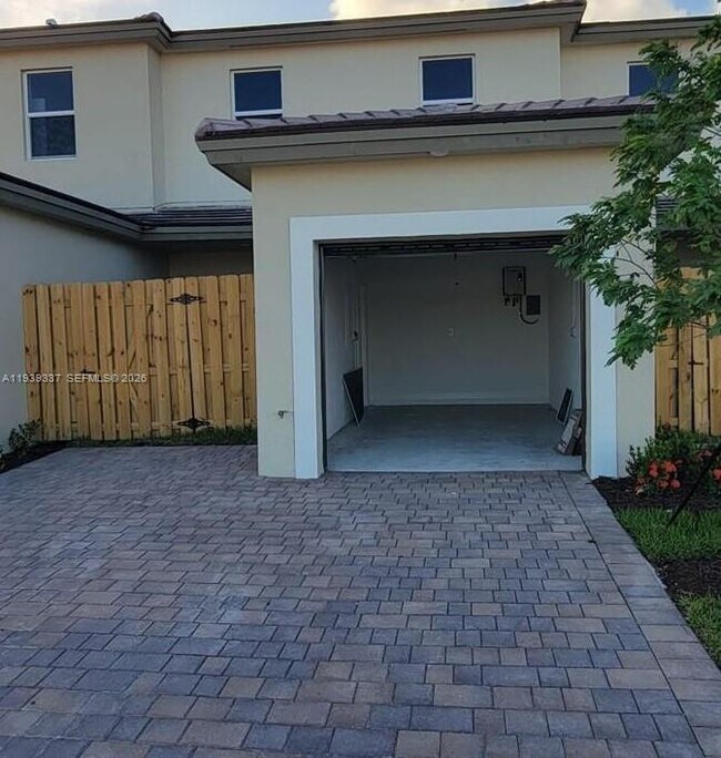 14816 SW 265th St in Homestead, FL - Building Photo - Building Photo