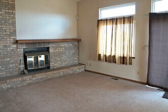 7565 Hickorywood Dr in Colorado Springs, CO - Building Photo - Building Photo