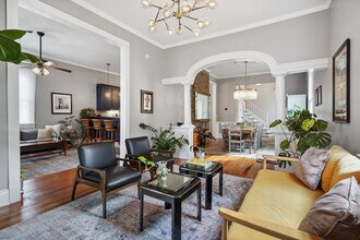 4439 Banks St in New Orleans, LA - Building Photo - Building Photo