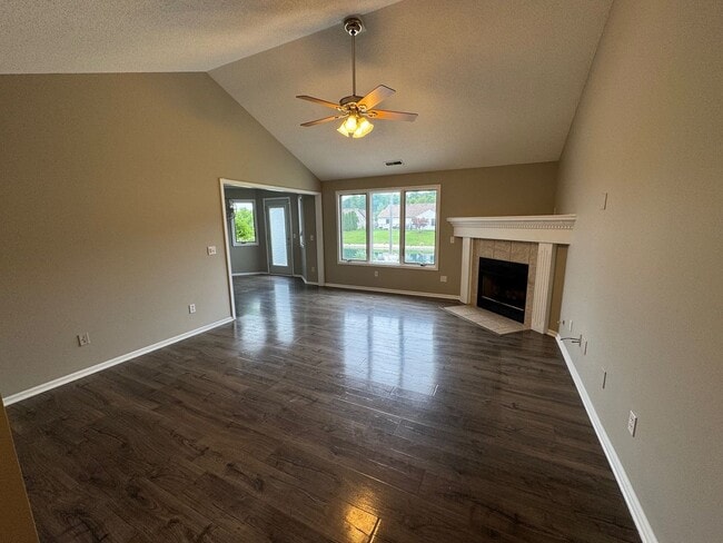 7633 Maeve Dr in Fort Wayne, IN - Building Photo - Building Photo