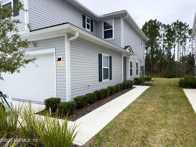 12017 Calvesta St in Jacksonville, FL - Building Photo - Building Photo