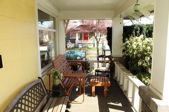 1483 NE Going St in Portland, OR - Building Photo - Building Photo